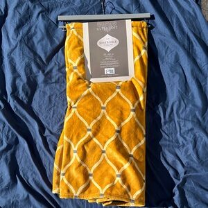 Ultra Soft Yellow Reversible Throw Blanket